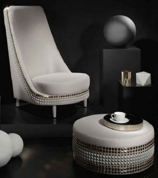 pufu ile takım metal ve beyaz taşlı koltuk modeli Kadınca Moda